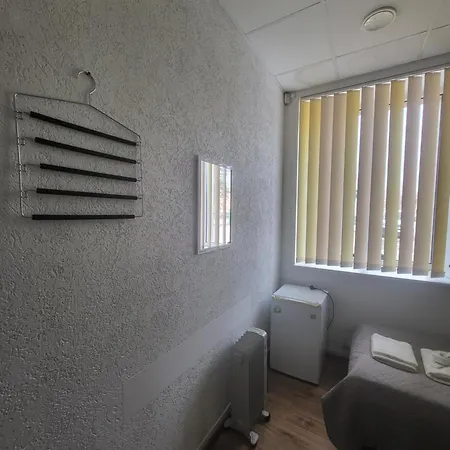 H18b Eurohotel Hostel *