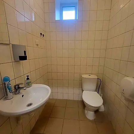 H18b Eurohotel Hostel *