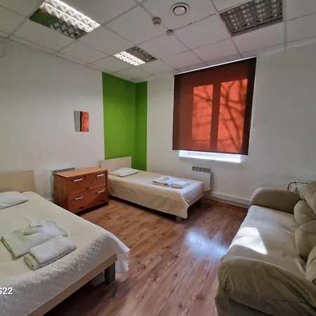 H18b Eurohotel Hostel *